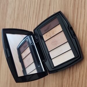  Lancôme Color Design Eye Brightening Eyeshadow Palette in French Riviera